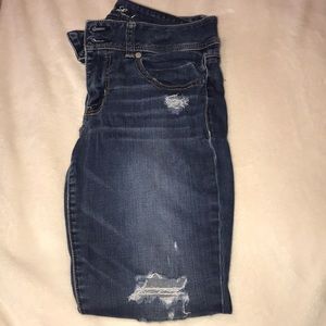 AMERICAN EAGLE STRETCH RIPPED SKINNY JEAN